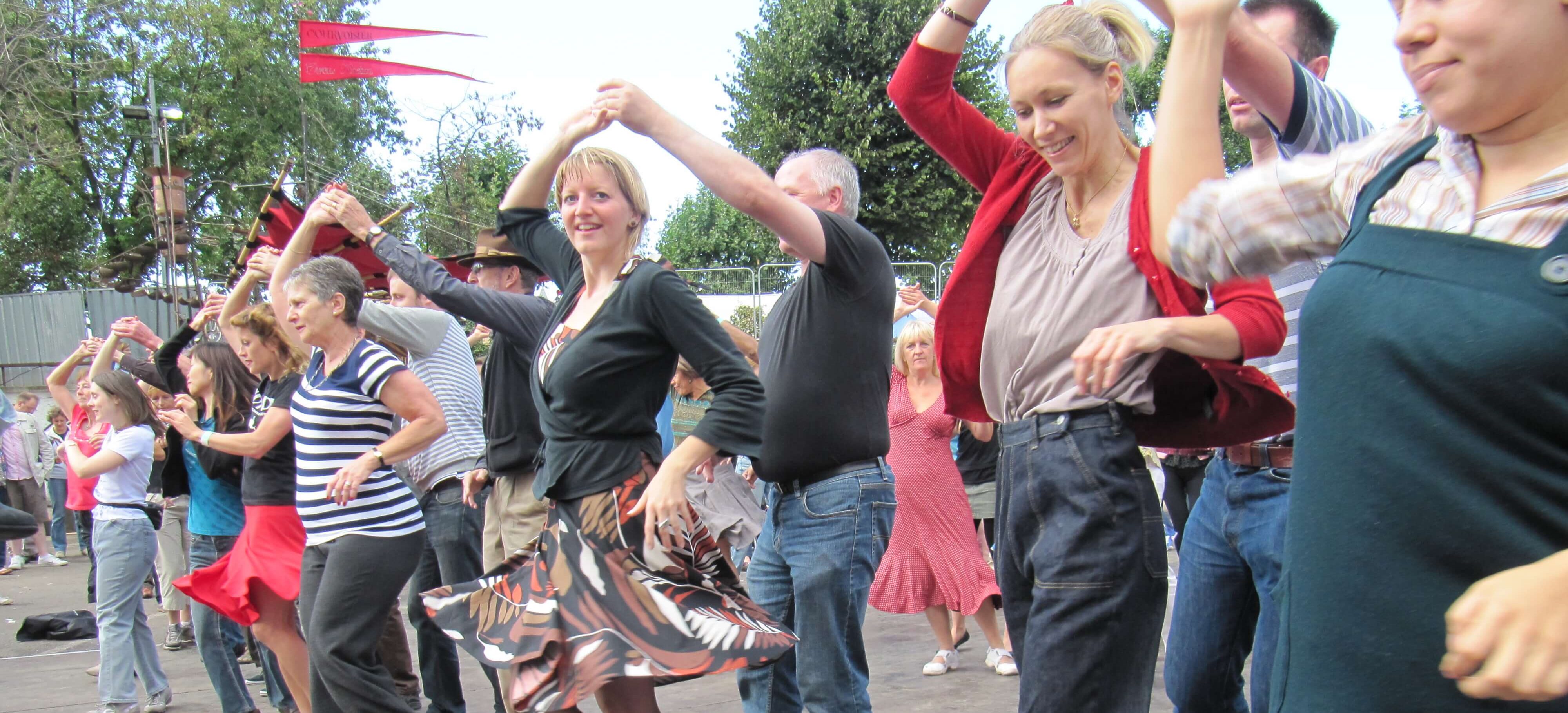Swing dancing SwingdanceUK