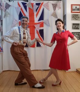Simon and Anna at home 1940s VE Day 75 2020.05 (12)